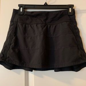 Lululemon skirt size 4 black